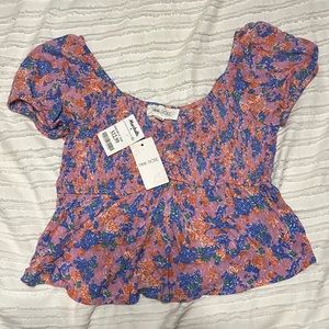 Floral short sleeve top
